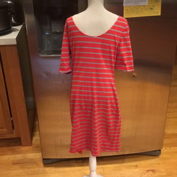 Women’s long tunic 3/4 sleeves like new. Medium - Picture 5 of 6